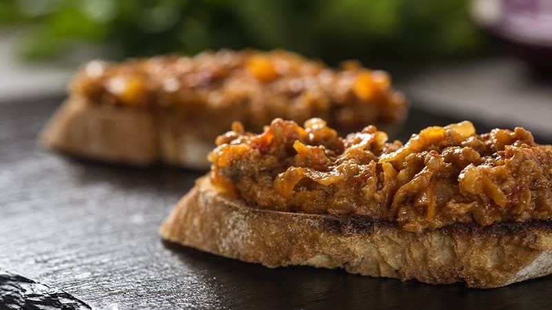 Tartine prosciutto crudo melanzane e noci_16_9